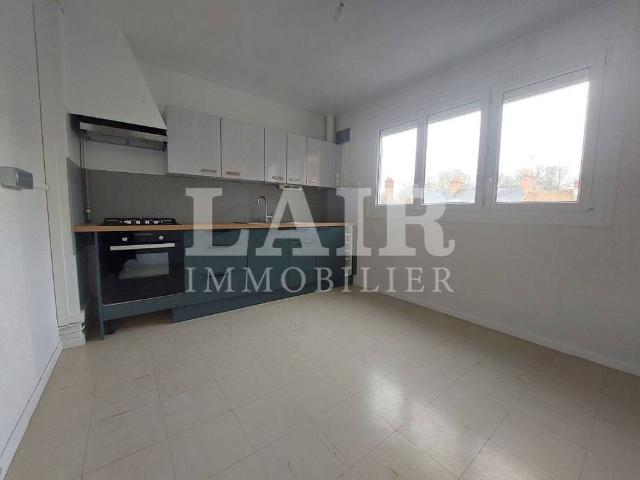 Appartement F3 à louer à Alençon ref: 14746