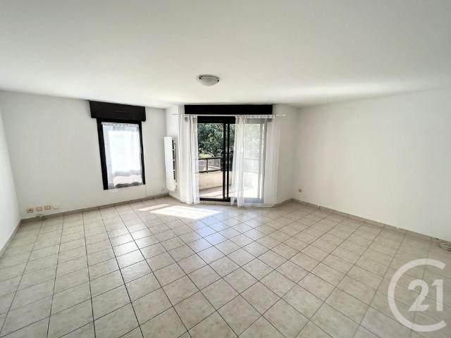 Appartement F3 À Louer 3 Pièces 66,50 M