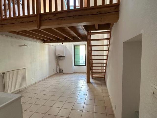 Appartement F3 avec mezzanine à louer à SAINT VALLIER