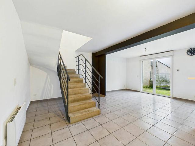 APPARTEMENT F3 AVEC TERRASSE