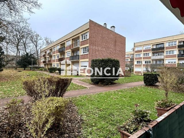 APPARTEMENT F3 CENTRE VILLE