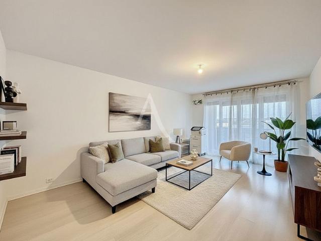 Appartement F3 Centre ville de MEAUX avec balcon et place de parking double