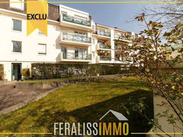 Appartement F3 dans résidence sécurisée, proche commodités