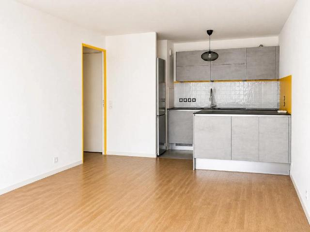 Appartement F3 de 58m² avec balcon à Ivry sur Seine 58m² Ivry sur Seine