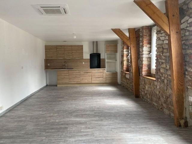 Appartement F3 de charme en hyper centre de Montluçon