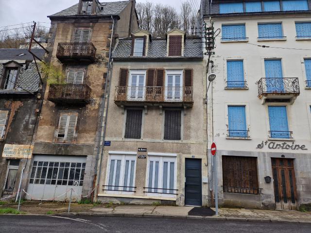 Appartement F3 deux chambres centre ville du Mont Dore