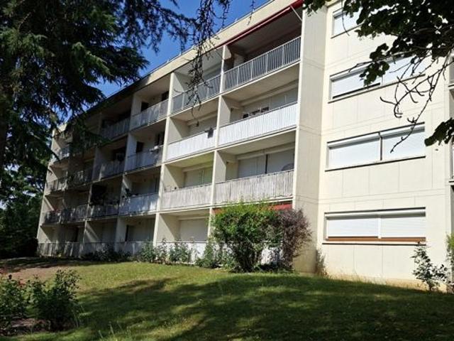 APPARTEMENT F3 en RDC PARKING + CAVE