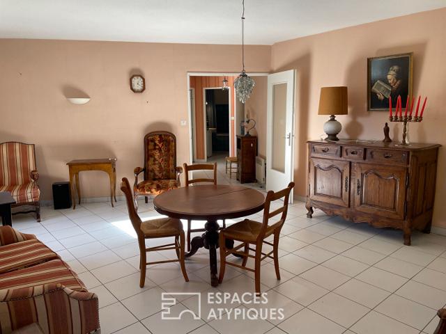 Appartement F3 lumineux avec terrasse, parking et cave en centre ville