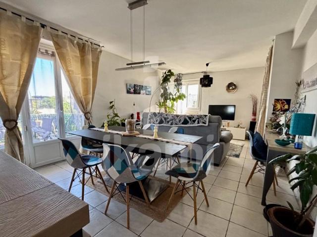 APPARTEMENT F3 SECURISE 71 m2 TRES LUMINEUX TERRASSE