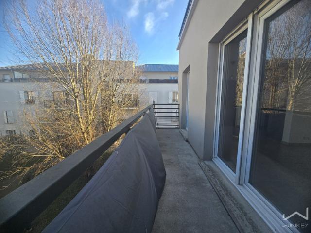 Appartement F1 33m2 avec Balcon en parfait état Lumineux