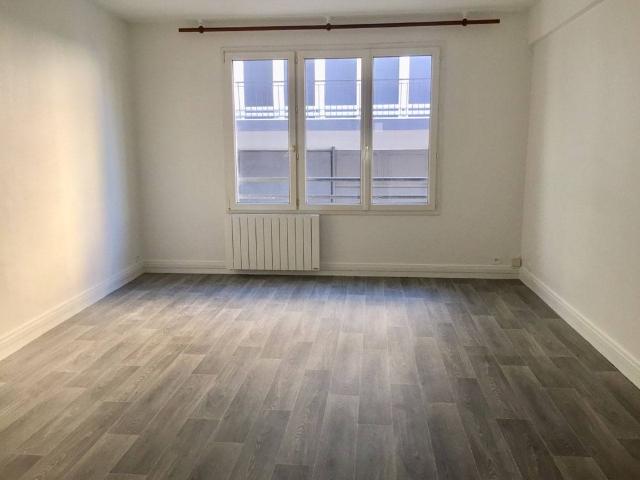 Appartement F1 à louer en centre ville du HAVRE secteur Coty