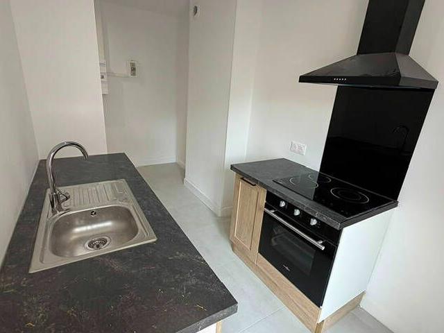 Appartement F1 rénové à louer Metz proche gare