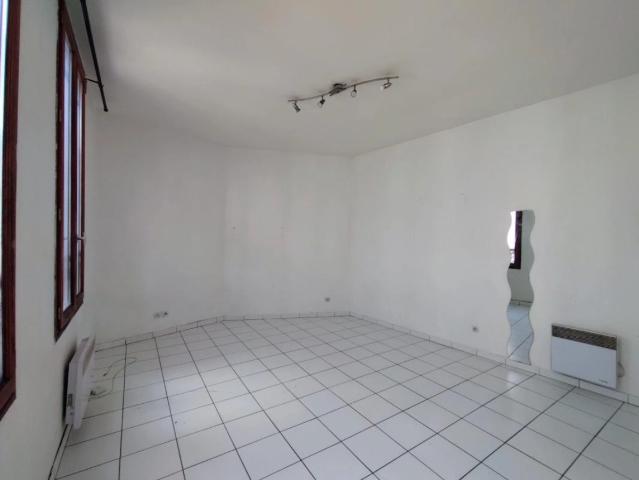 APPARTEMENT F1 ROUEN HYPER CENTRE