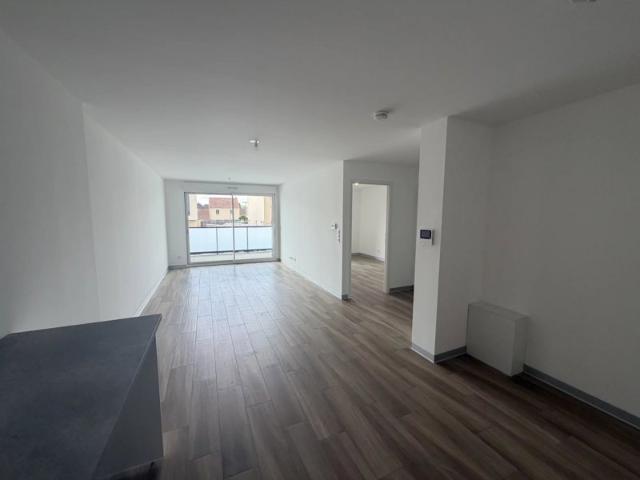 APPARTEMENT F2 50 m2 UCKANGE