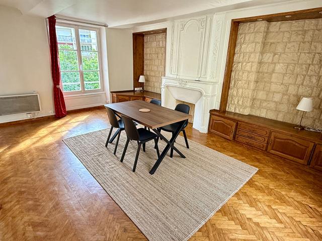 Appartement F2 57 m2 Hyper Centre de CAEN rue Saint Pierre
