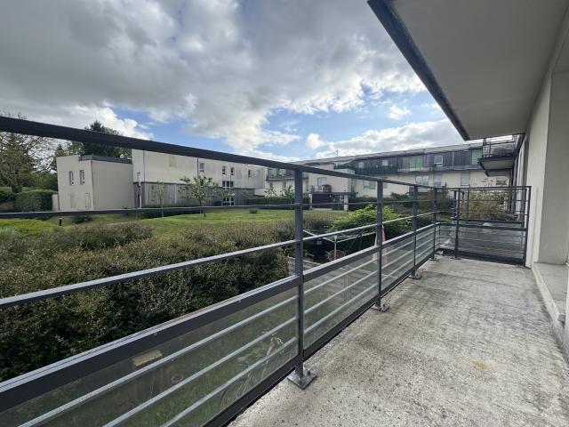 Appartement F2, 1 chambre, balcon, 1 place de parking