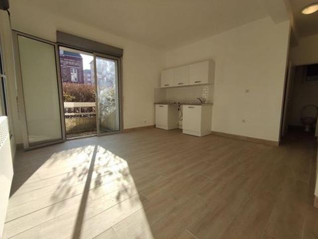 Appartement F2 37 m2 TBE, RDC avec jardin de 55m2