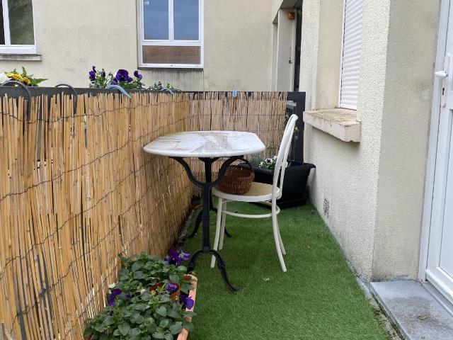 Appartement F2 tout équipé,meublé Parking prive