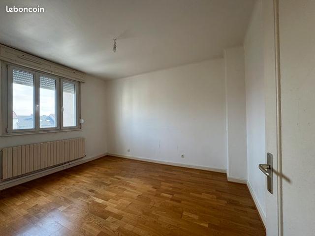 Appartement F2 à rénover de 60.20 m²