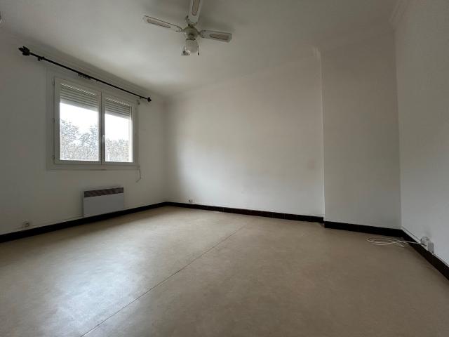 Appartement F2 au 3eme et dernier étage d’une résidence sécurisée