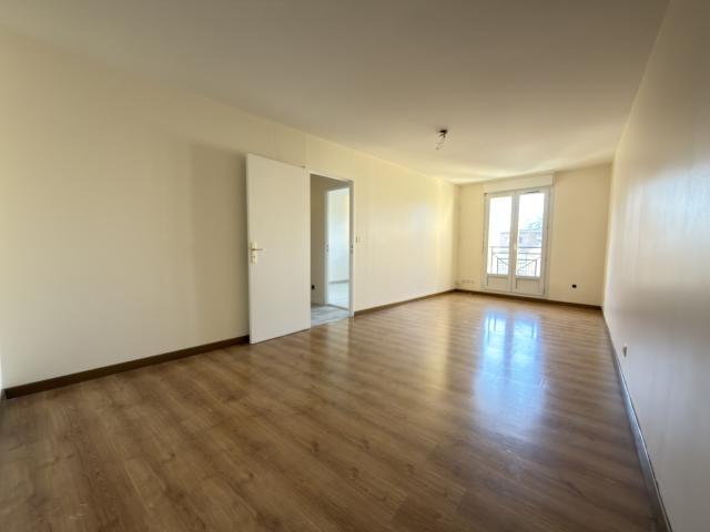 APPARTEMENT F2 AUNEAU