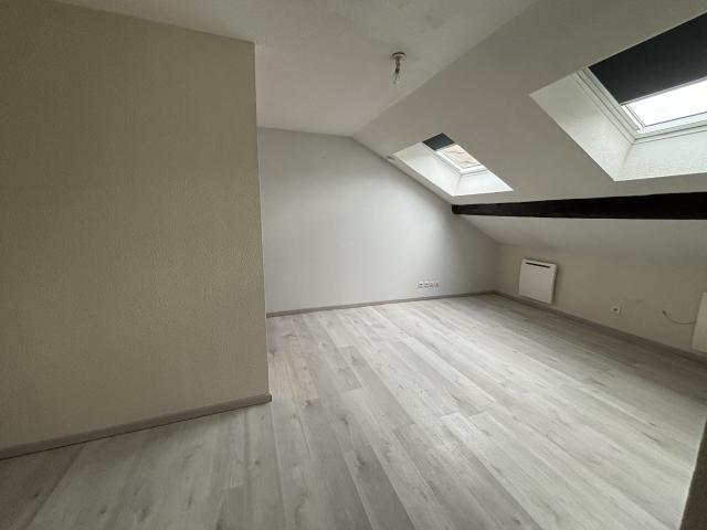 APPARTEMENT F2 AUDINCOURT