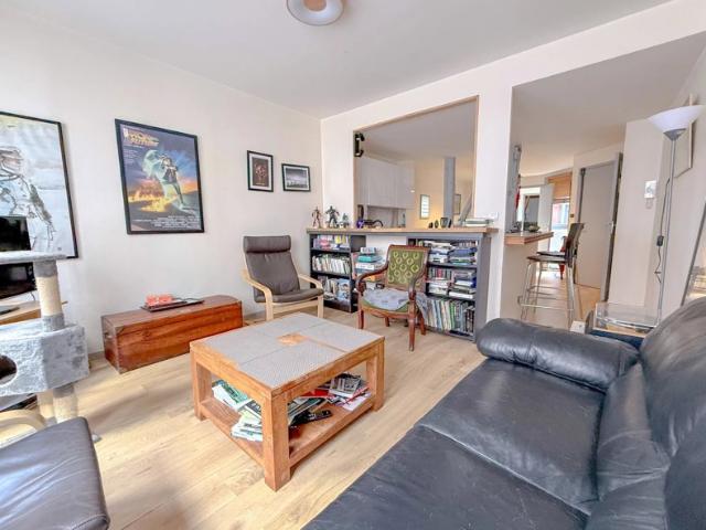 Appartement F2 avec mezzanine à vendre – Hyper centre piéton Rouen – Lumineux, calme, cave