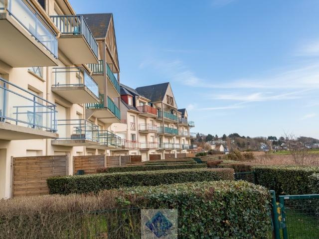 Appartement F2 cabine parfait état, vue mer