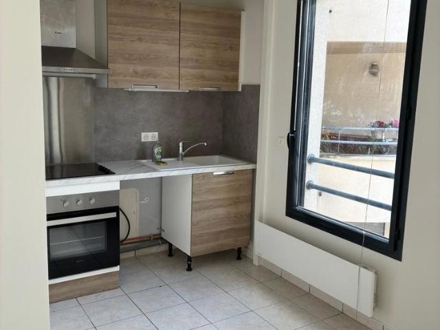 APPARTEMENT F2 CAEN PLACE GARDIN