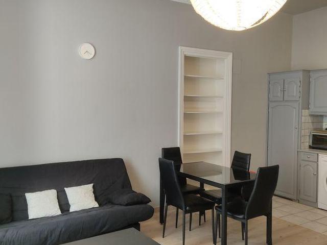 Appartement F2 centre