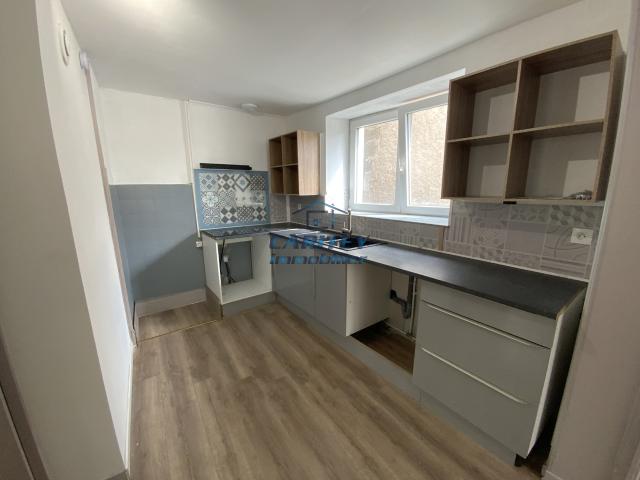 APPARTEMENT F2 CENTRE VILLE DE LURE 70200
