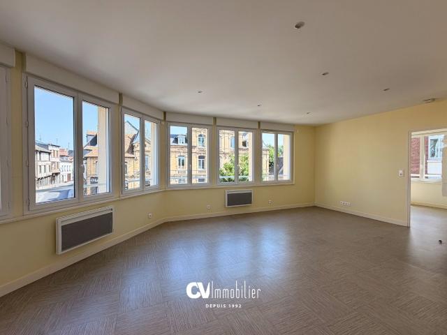 Appartement F2 centre ville LOUVIERS