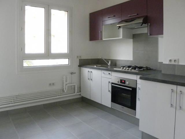 Appartement F2 centre ville LOUVIERS