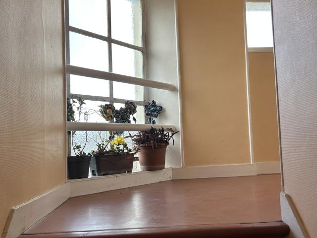 APPARTEMENT F2 DANS RESIDENCE SECURISEE PROCHE CENTRE VILLE