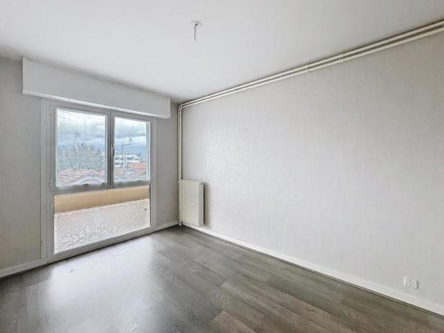 Appartement F2 de 45m² avec balcon et parking UNIVERSITES / CHU