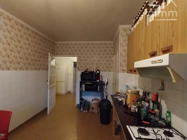 Appartement F2 en copropriété avec garage et 2 places de stationnement