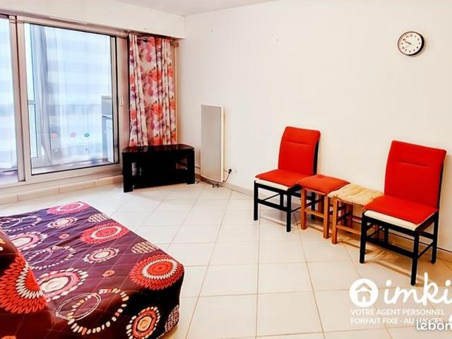 Appartement F2 en Forêt, au bord de la mer