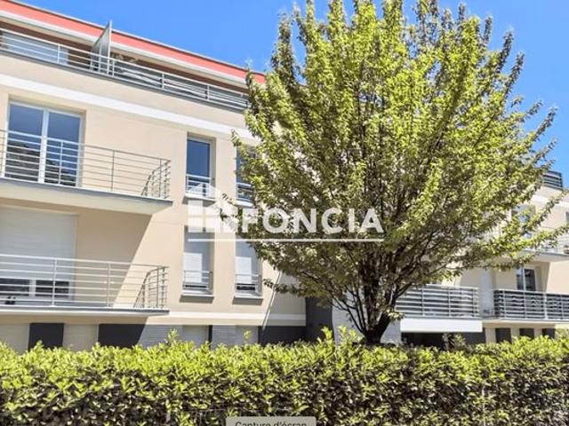 Appartement F2 en rez de jardin avec locataire en place secteur Barbanègre