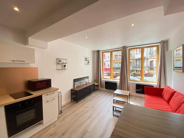 APPARTEMENT F2 HYPER CENTRE