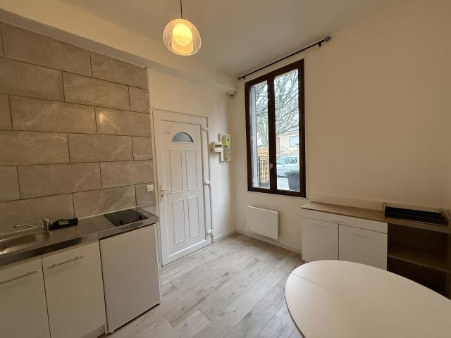 APPARTEMENT F2 LE BLANC MESNIL