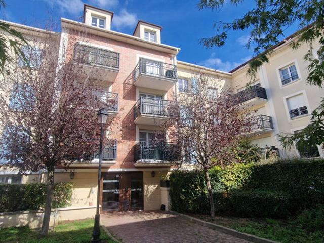 Appartement F2 à Mantes la Jolie avec parking à 5min de la gare