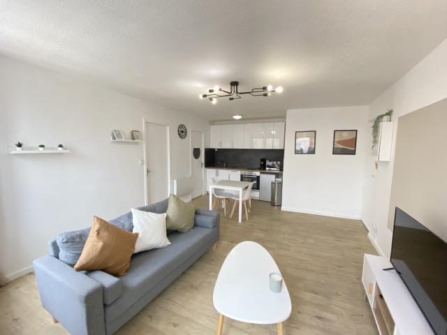 APPARTEMENT F2 MEUBLE