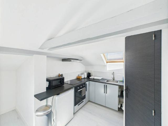 Appartement F2 meublé centre ville de Metz