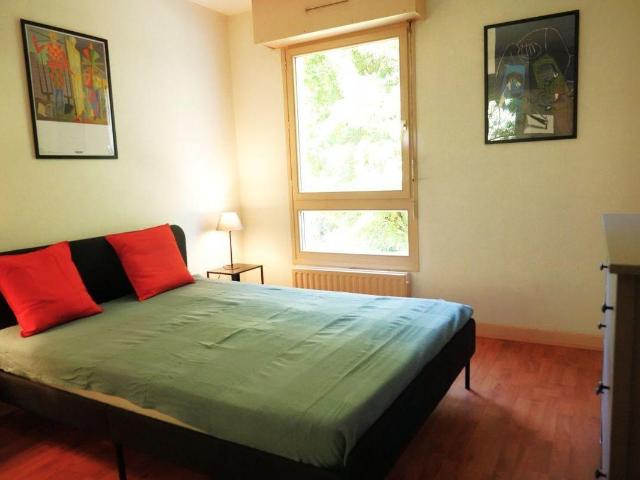 Appartement F2 meublé Lyon 5eme Balcon Garage Cave