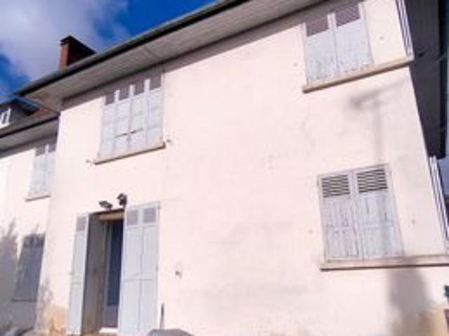 Appartement F2 occupé + jardin privatif LIMAY