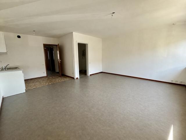 Appartement F2 SAINT AVOLD procje de toutes les commodités