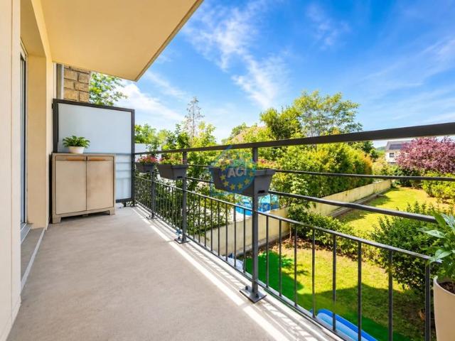 Appartement F4 83 m² 3 chambres 2 parkings 8 min gare SNCF