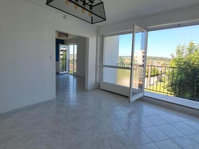 Appartement F4 95 m2 GRAND CHARMONT