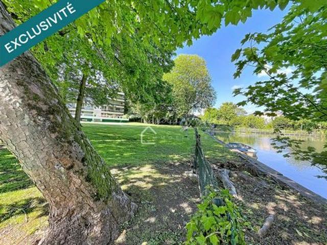 Appartement F4 vue sur le lac avec cave et parking