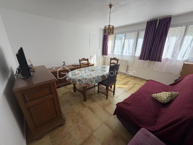 Appartement F4 avec cave et parking en rdc